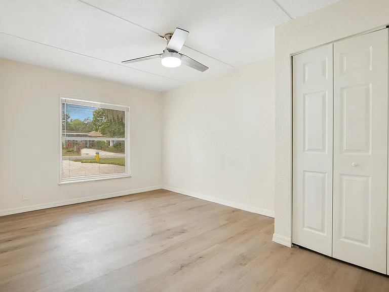 113 Kendra Ave — Photo 9