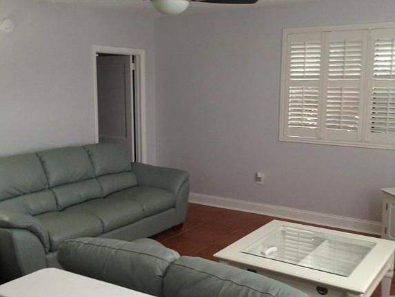 5th image of 823 2nd St N #1/2