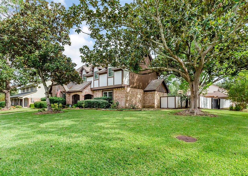 1st image of 3002 Bonney Briar Dr