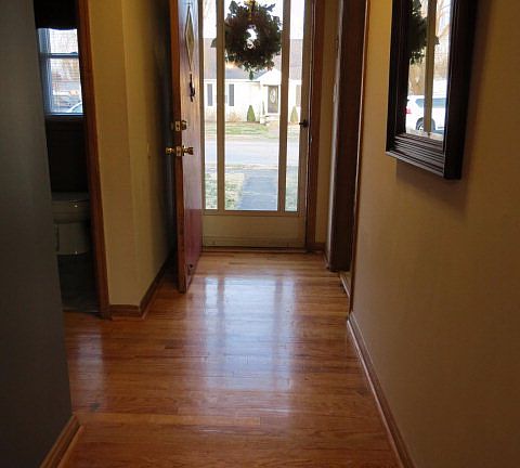 4th image of 2544 Iroquois Dr