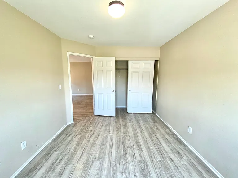 6486 W Eldorado Ln — Photo 25