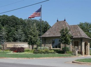 6701 Royale Ct, Edmond, OK 73025