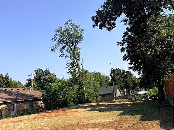 5th image of 1005 W London St Lot 3-4