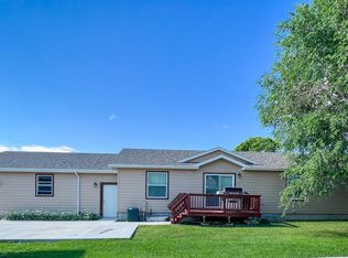 430 10th Ave W, Williston, ND 58801