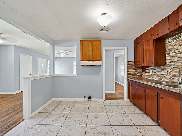 5934 Belmark St — Photo 8