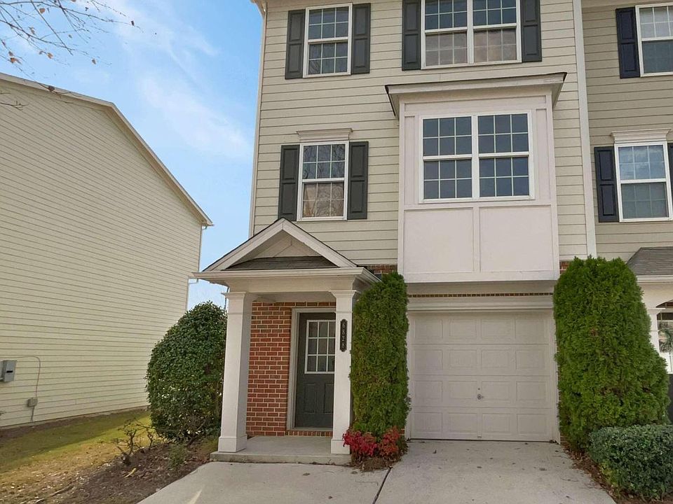 1st image of 6828 Blackstone Pl #13