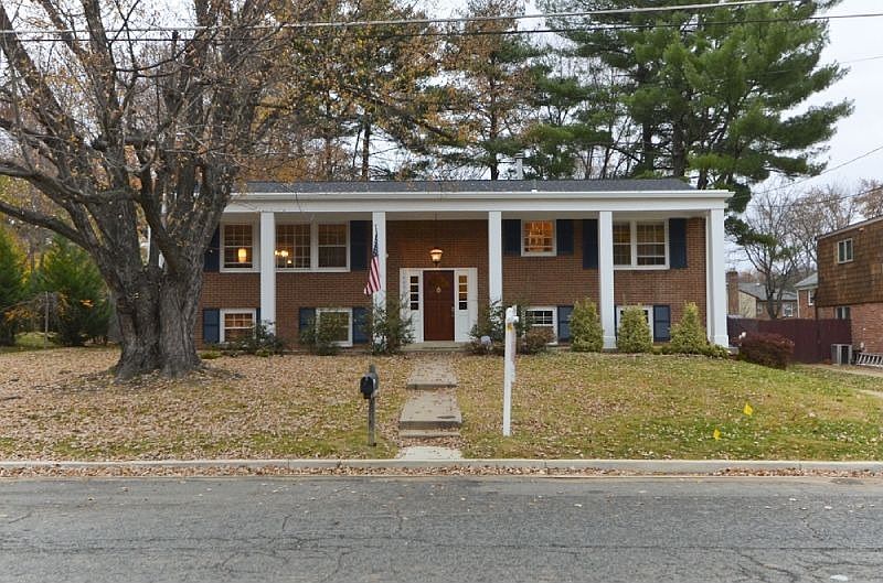 1st image of 1003 Westbriar Dr NE