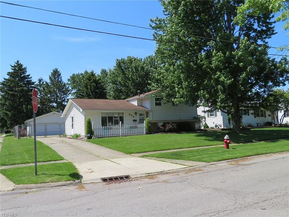 1st image of 853 Sandalwood Dr