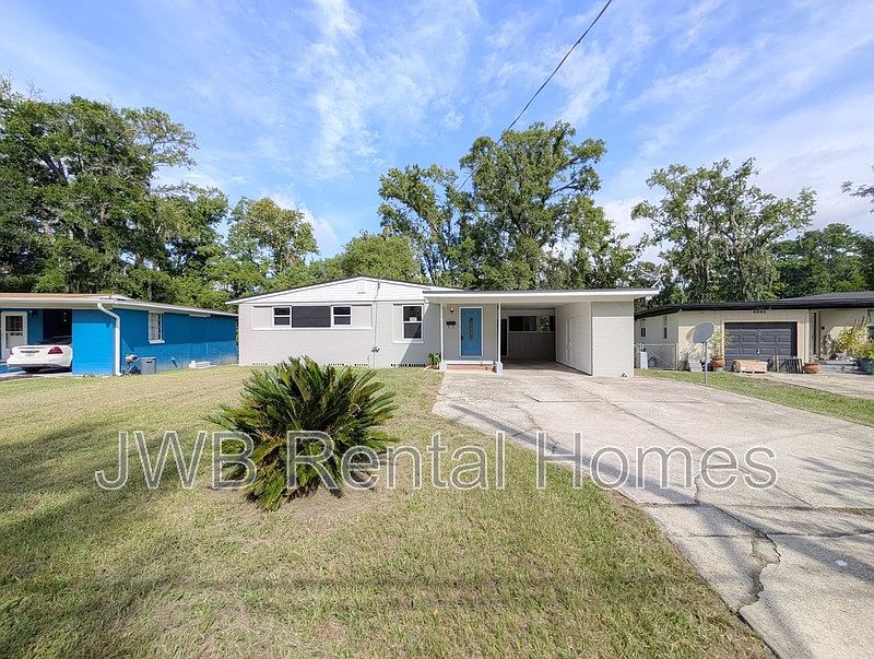 1st image of 3702 Colebrooke Dr