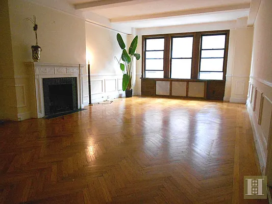 Rented by Halstead Real Estate | media 35