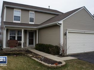 15 Thorndale Ct, South Elgin, IL 60177