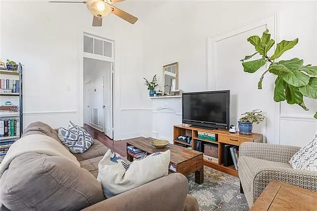 2 bed, 1.0 bath, 1200 sqft, $1,795 — Photo 2