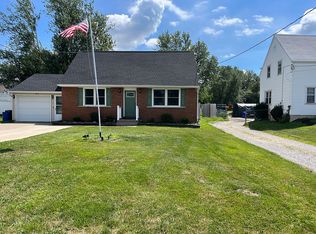 879 E And West Rd, West Seneca, NY 14224
