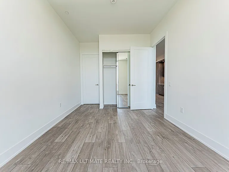 858 Dupont St #Penthouse 16 — Photo 23