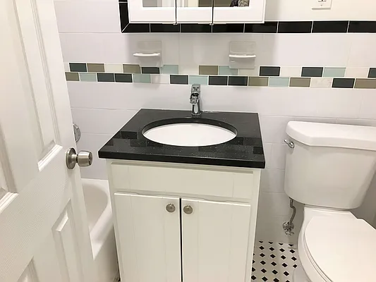 Rented by Joe Gotham LTD | media 24