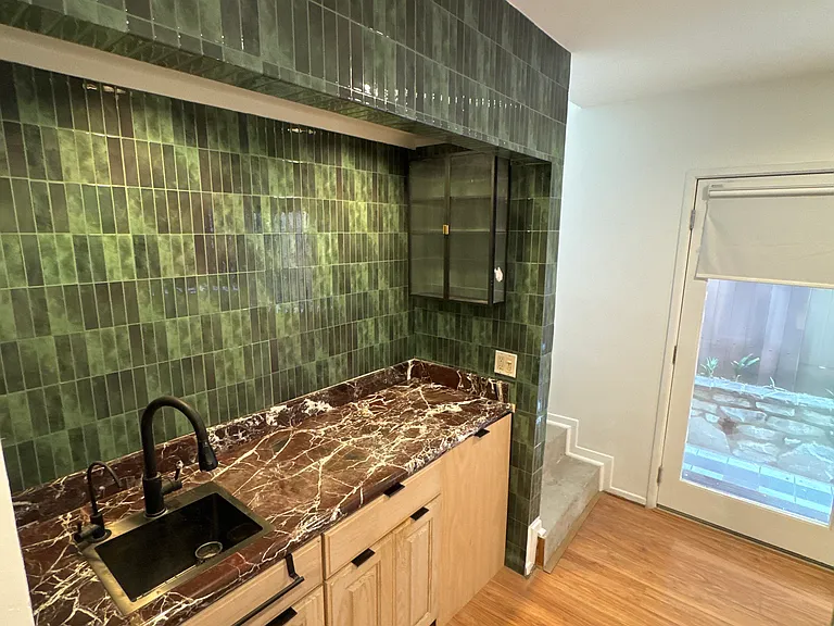 653 Pier Ave #3 — Photo 36