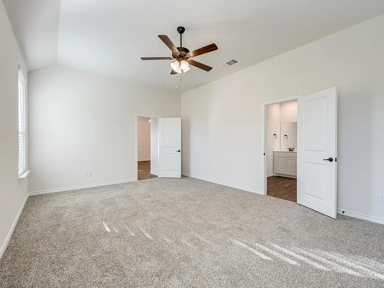 3127 Maverick Dr — Photo 11