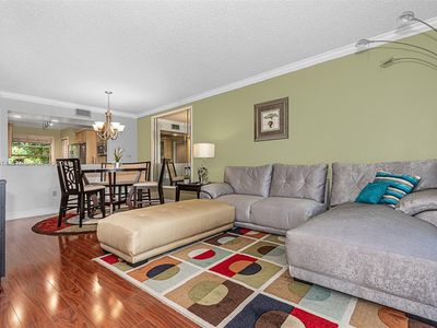 1100 Colony Point Cir APT 319, Pembroke Pines, FL, 33026