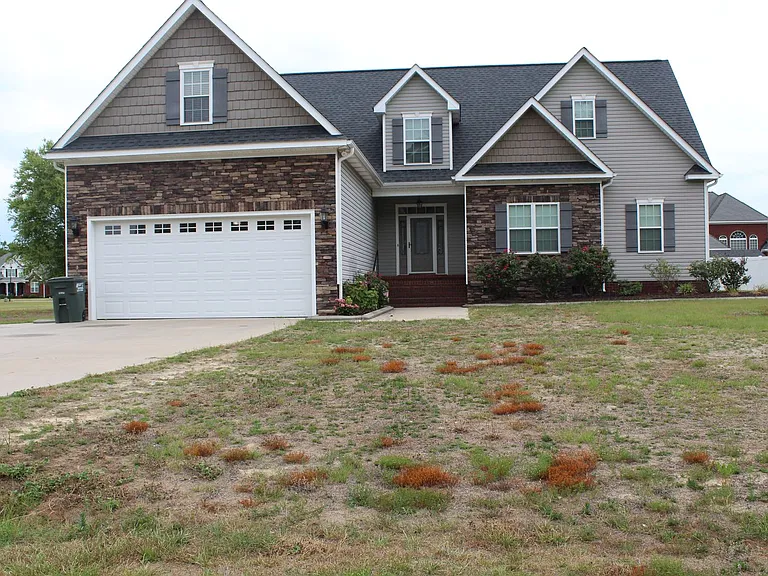 111 Apple Tree Ln — Photo 1