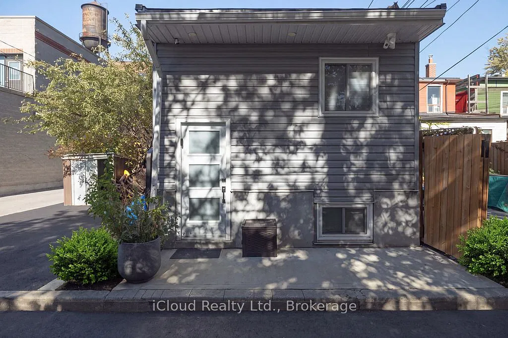 Studio, $1,650 — Photo 1