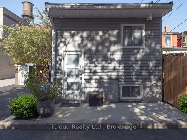 225 Wallace Ave, Toronto, ON M6H 1V5