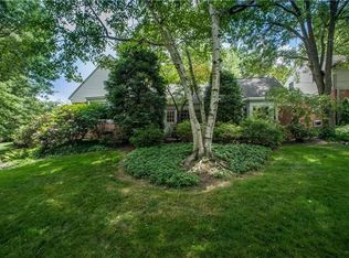 1536 Cochran Rd, Pittsburgh, PA 15243