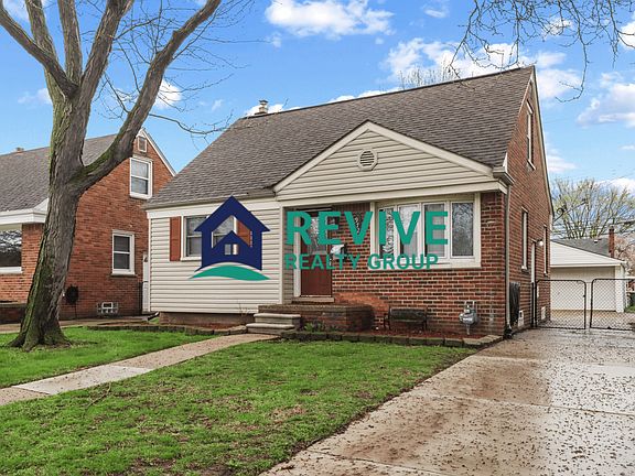 2nd image of 9725 Fox Ave