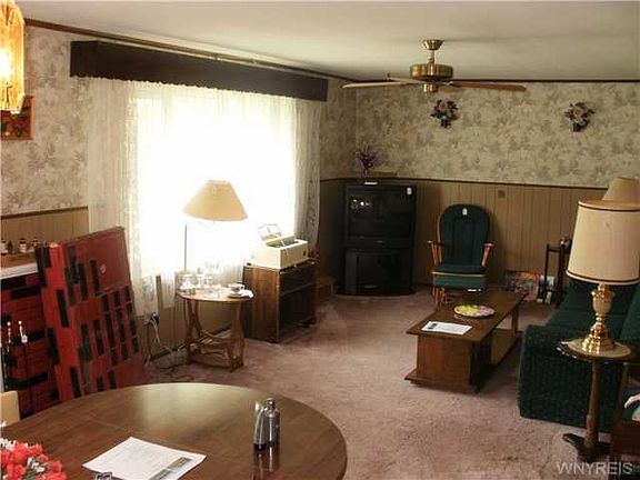 2nd image of 54 Greenhill Ter