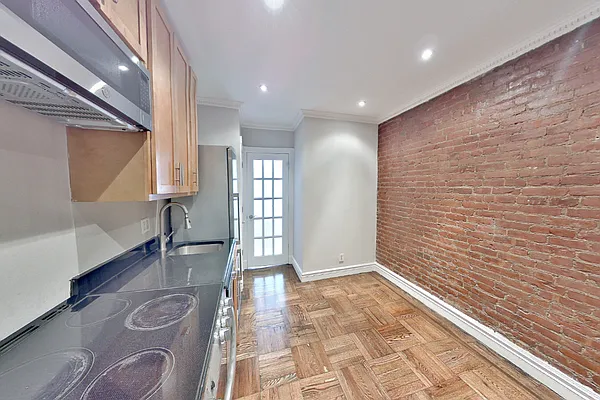 Rented by Centennial Properties NY | media 5