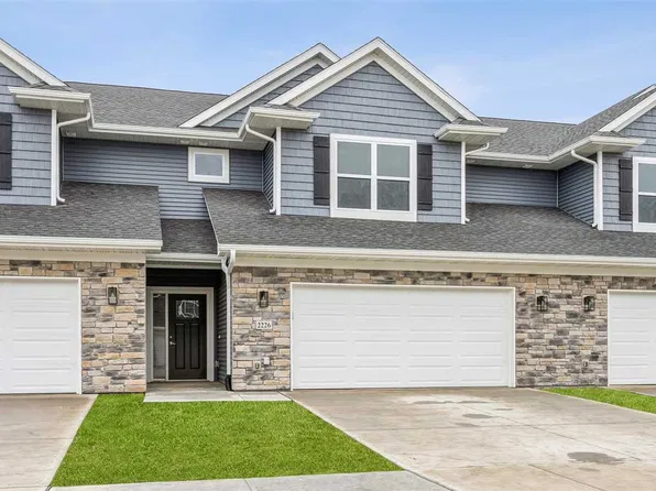 2233 Eversull Ln, North Liberty, IA 52317