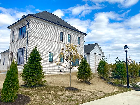 2nd image of 15759 Nocturne Dr