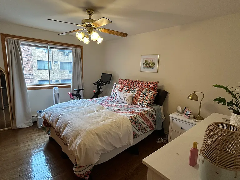531 W Deming Place — Photo 6