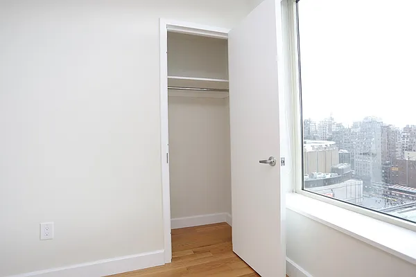 Rented by Stonehenge NYC LLC | media 16