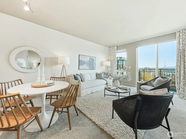 6801 Greenwood Avenue N #415, Seattle, WA 98103