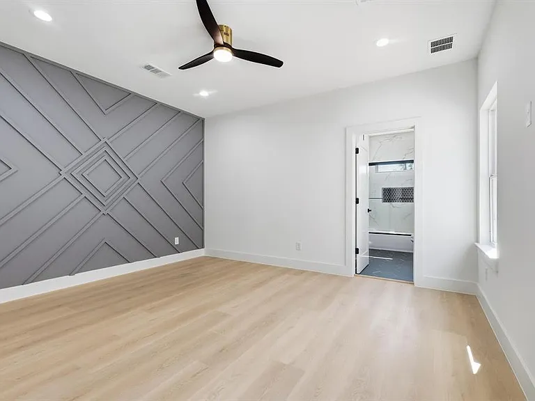 2532 Lowery St — Photo 13