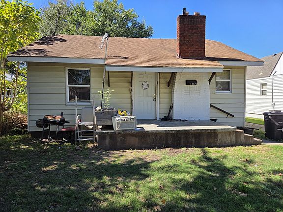 3rd image of 1717 S Keeler Ave