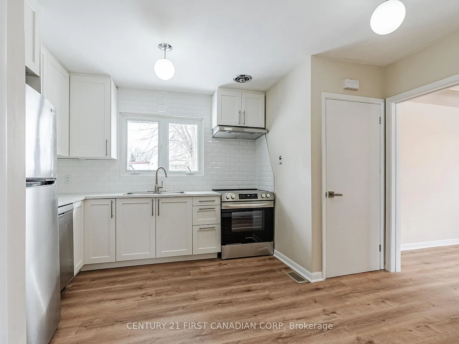 3 bed, $2,000 — Photo 3
