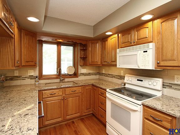 5th image of 6301 Tanglewood Cir