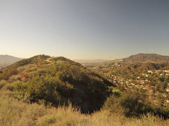 5th image of Valle Vista Dr