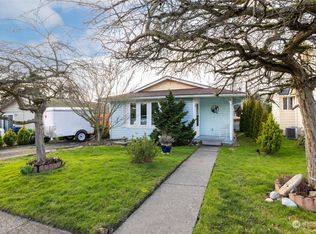 421 S 11th St, Mount Vernon, WA