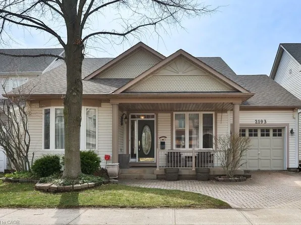2193 Woodglen Cres, Burlington, ON L7L 6G9