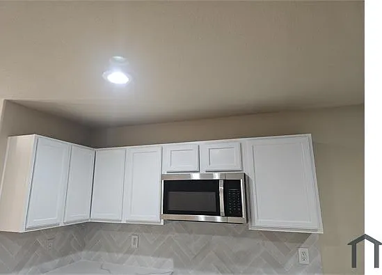 3 bed, 1868 sqft, $2,850 — Photo 4