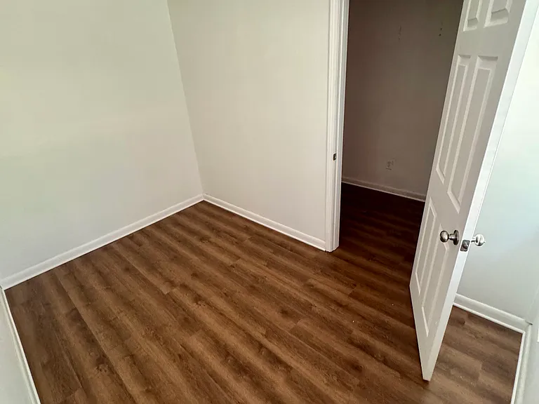 556 Lesesne St — Photo 18