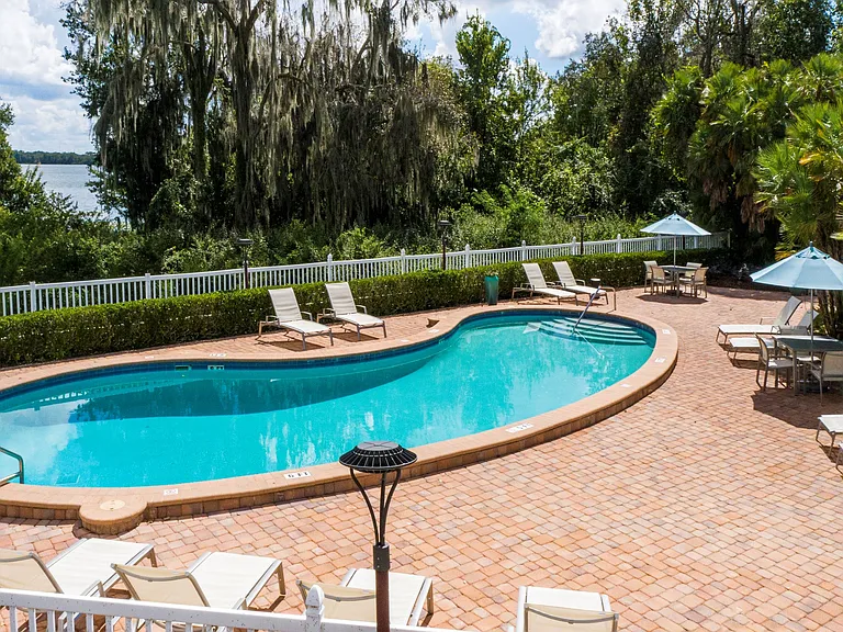 Reserve at Lakeland Apartment Homes — Photo 6