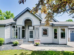 2552 Sumac Rdg, White Bear Lake, MN 55110