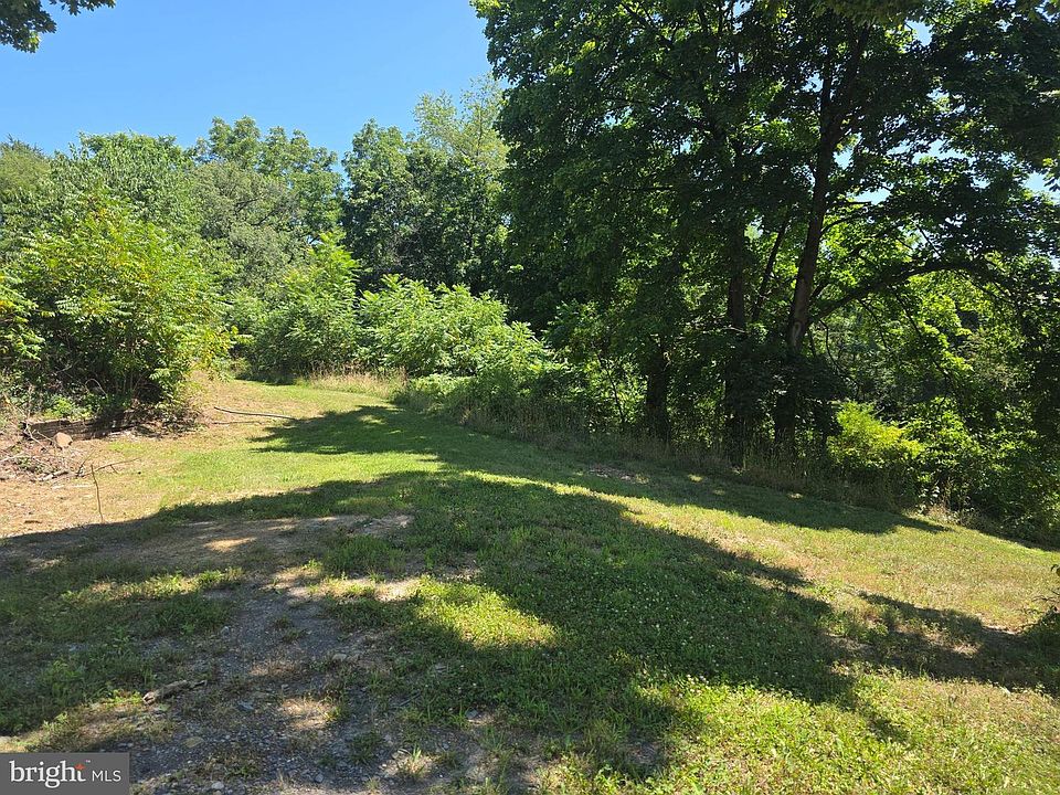 1st image of 107 Berryville Cir