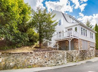 11 Hillcrest Cir, Swampscott, MA 01907