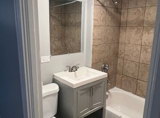 608 E 71st St #4, Chicago, IL 60619