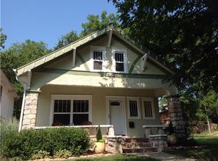 4104 Oak St, Kansas City, MO 64111