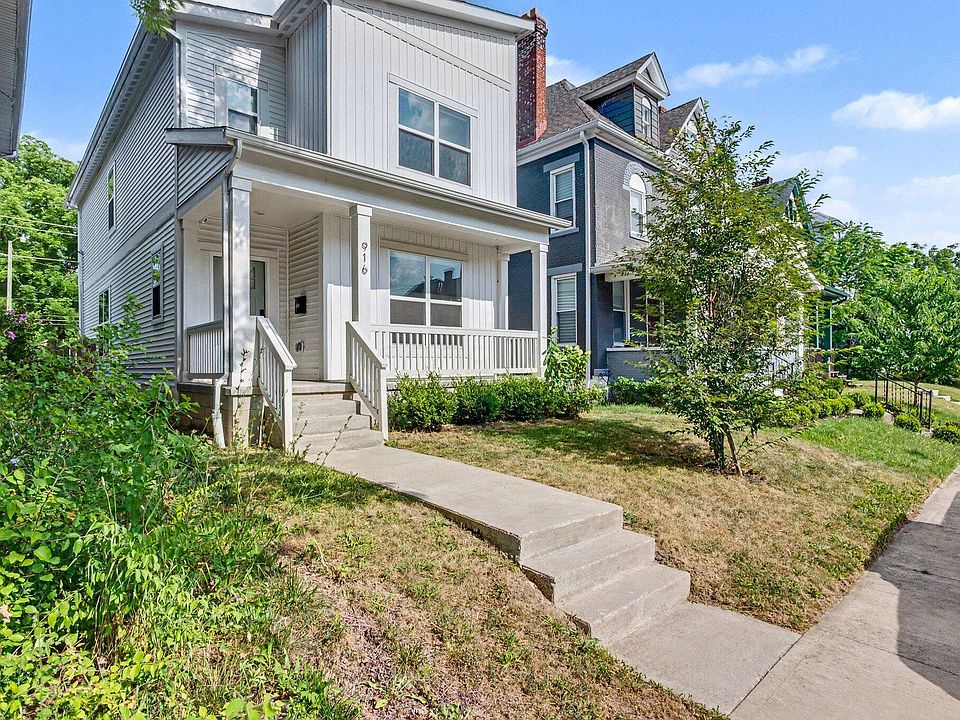 1st image of 916 Oakwood Ave